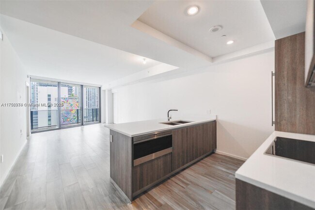 Photo - 801 S Miami Ave Condo