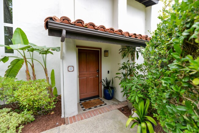 Fully Remodeled unit in the beautiful gate... - Fully Remodeled unit in the beautiful gate... Casa