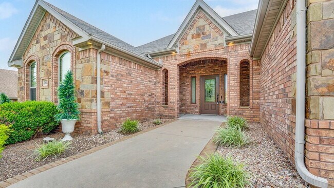 Beautiful 4BR Home in Riverwalk Farm Estates