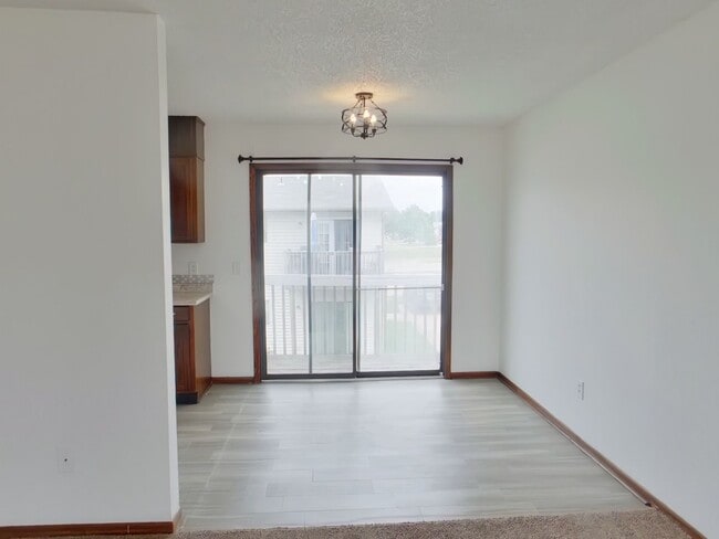 Photo - 117 N Brunswick St Unit Apartment B