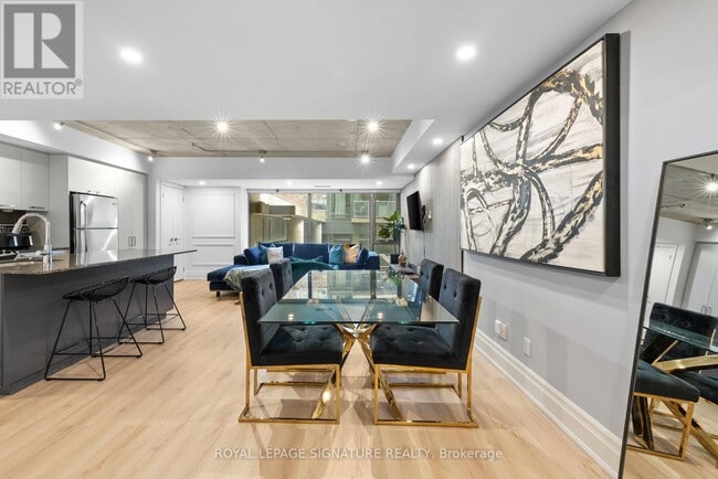 Photo - 95 Bathurst St Unité 109