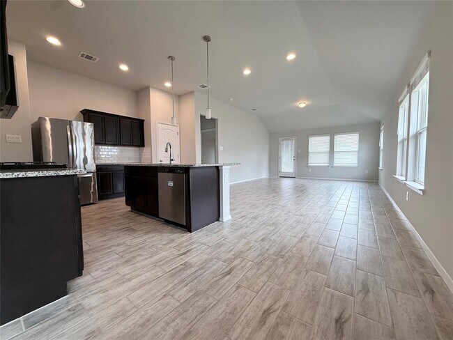 Photo - 120 Trailside Ln