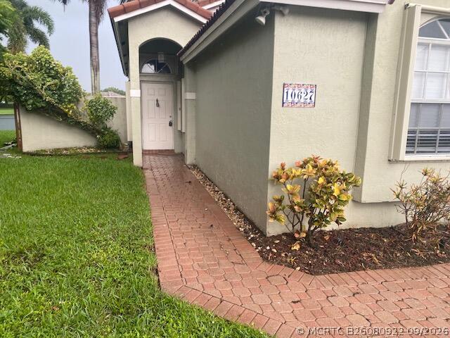 10627 NW 7th St