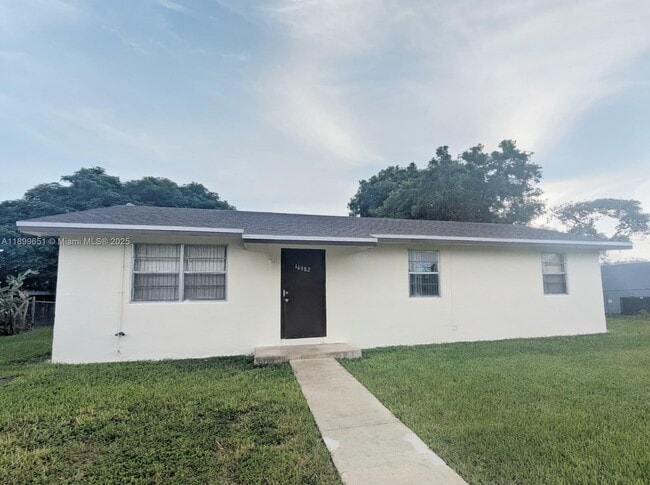 Building Photo - 14982 SW 302nd Terrace