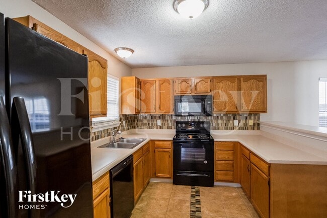 Photo - 5967 Liverpool Ln