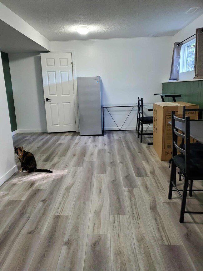 Photo - 2746-3002746 Quince St