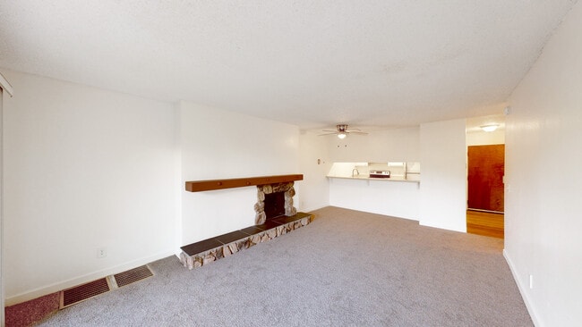 Photo - 212 Marin St Unidad 307