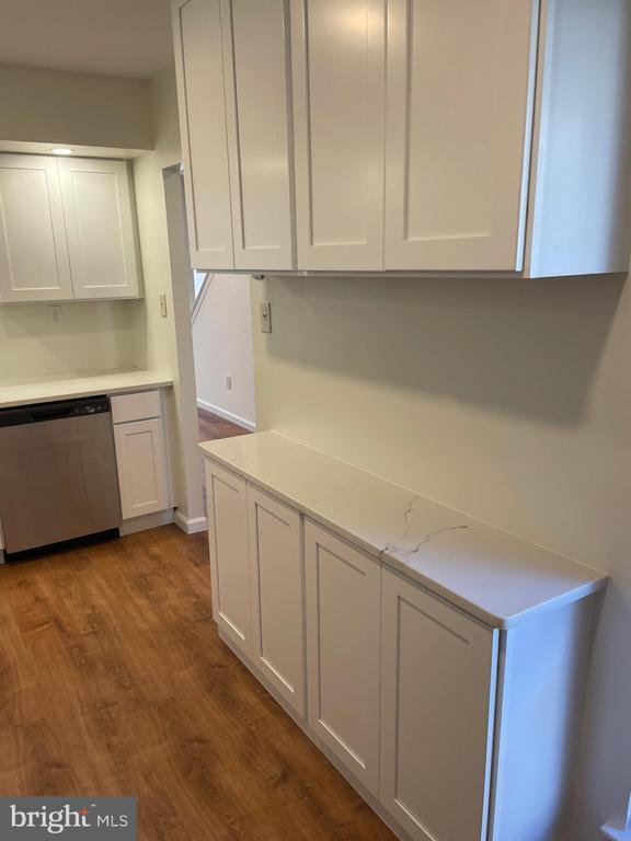 Photo - 17 Log Pond Dr Townhome