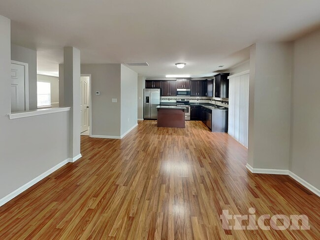 Photo - 2848 Village Center Dr