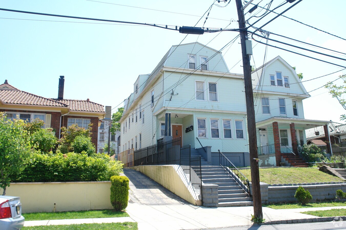 Photo - 142 State St