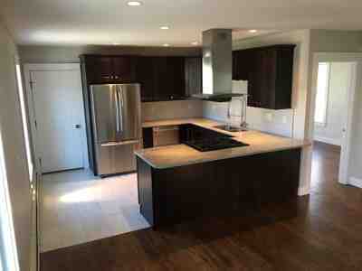 Building Photo - Pearl St Unit 37