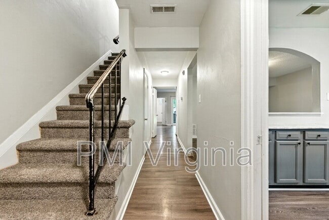 Photo - 731 Stanwix Square