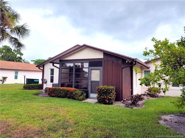 Photo - 6531 SE Federal Hwy