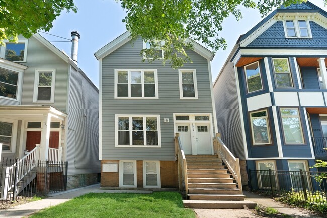 Photo - 1319 W Barry Ave House