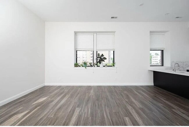 "Charming 1-Bed Retreat with Hardwood Eleg... - "Charming 1-Bed Retreat with Hardwood Eleg... Apartamento Unidad 205