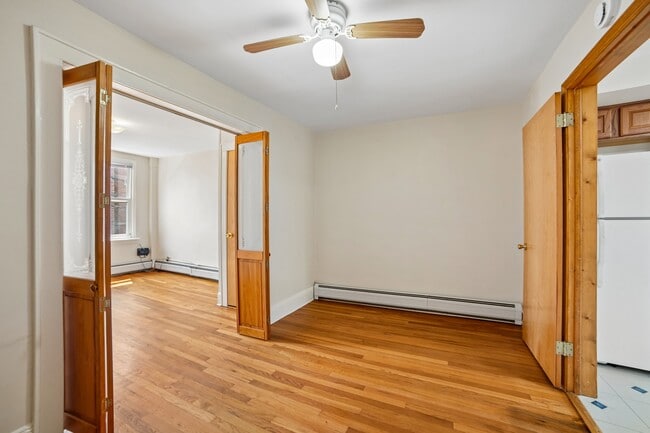 Building Photo - 438 2nd St Unit 2