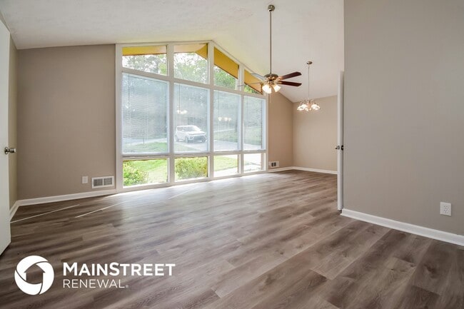 Photo - 2067 Monterey Dr