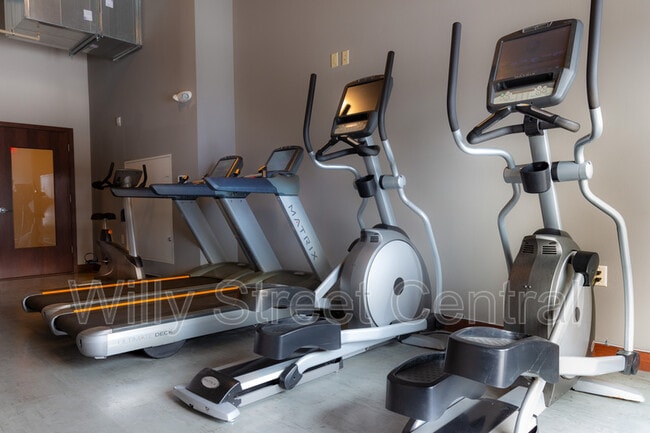 Photo - 315 S Paterson St Unit 406