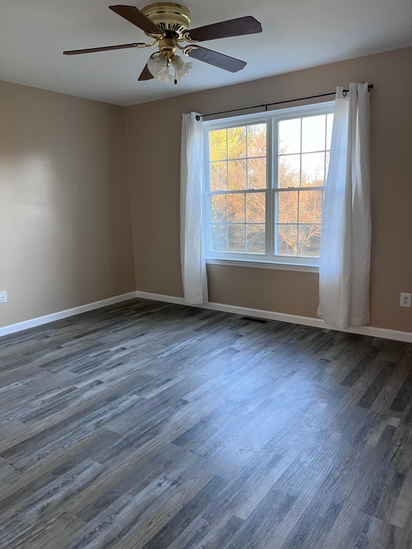 Photo - 33 Everett Dr