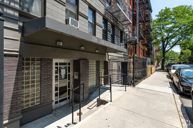 Entrance - 228 E Second St