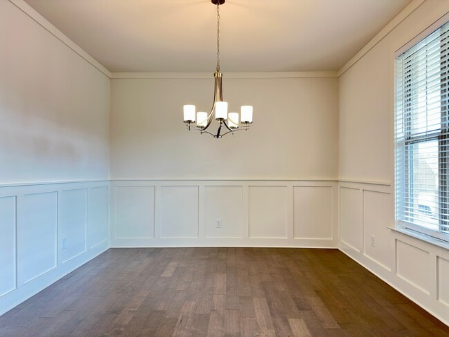 Photo - 987 Halletts Peak Pl