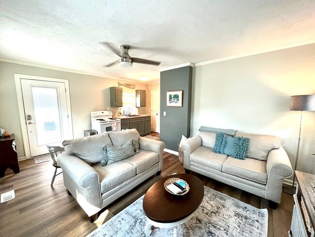 302 Norton St Unit Guest House Apartment