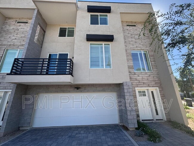 Photo - 430 W 7th St Unit 1