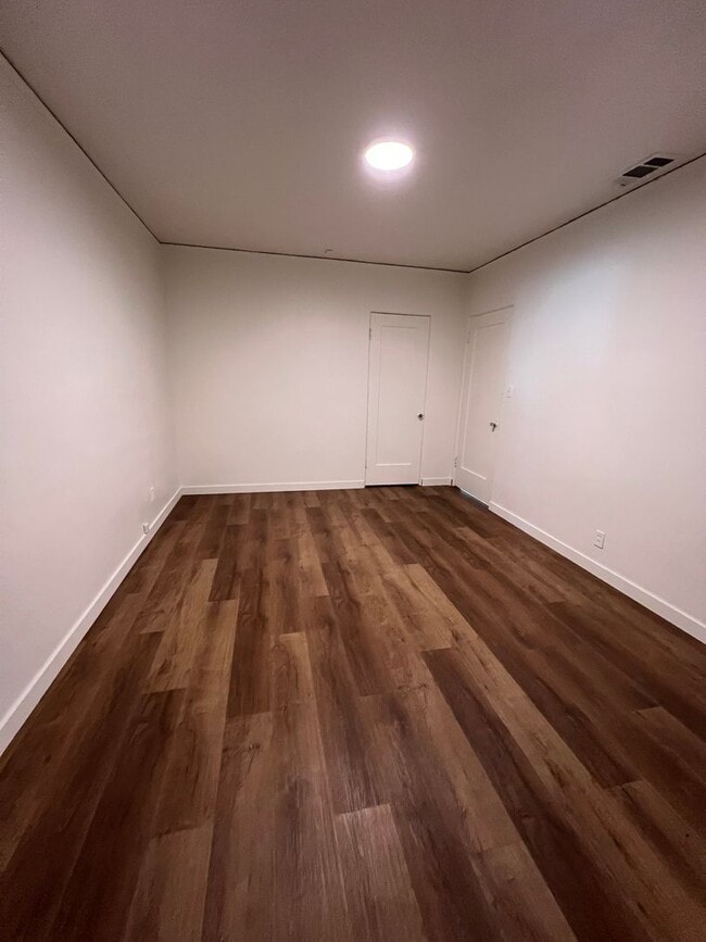 Photo - 2016 17 Street - Stylish 2BD/2BA Duplex | ...