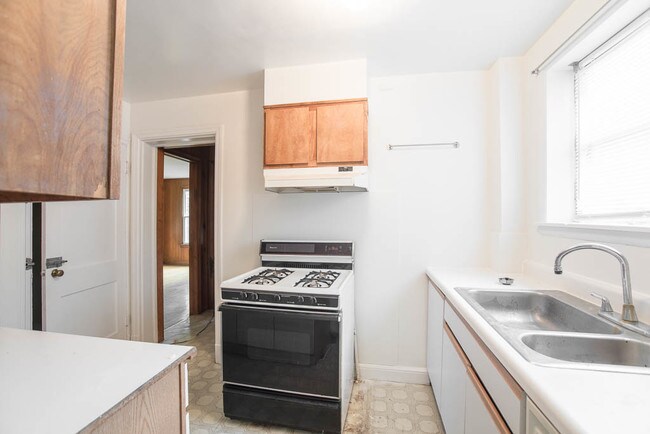 Photo - 8403 Garland Ave