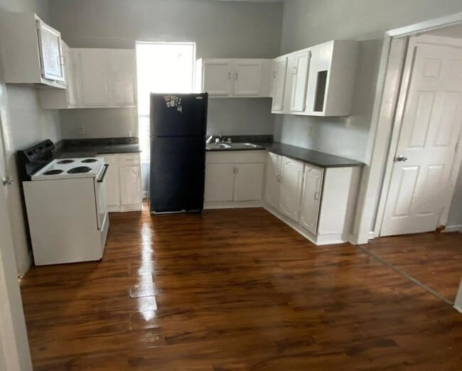 Photo - 2806 Avenue M 1/2