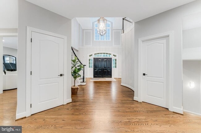 Photo - 7814 Crownhurst Ct