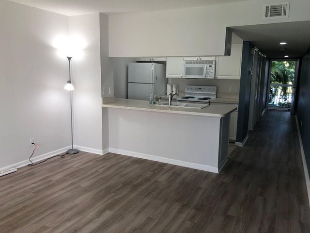 Building Photo - 150 Cypress Point Dr Rental