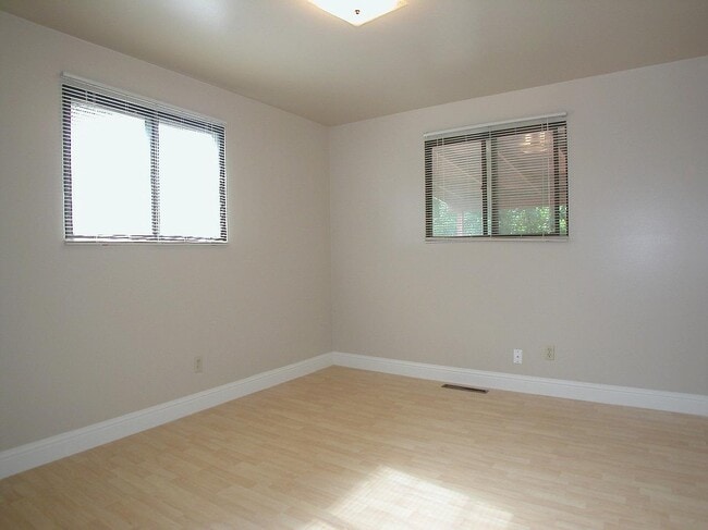 Photo - 1376 E Luck Spring Dr