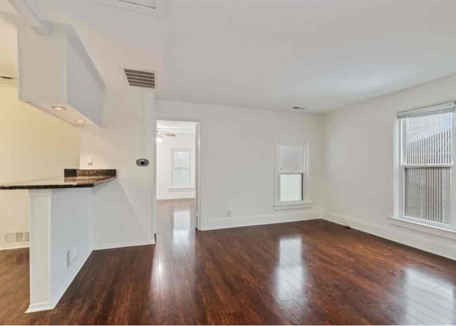 Photo - 320 W Main St Unit 2