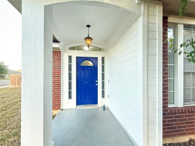 Photo - 1000 Moon Glow Dr