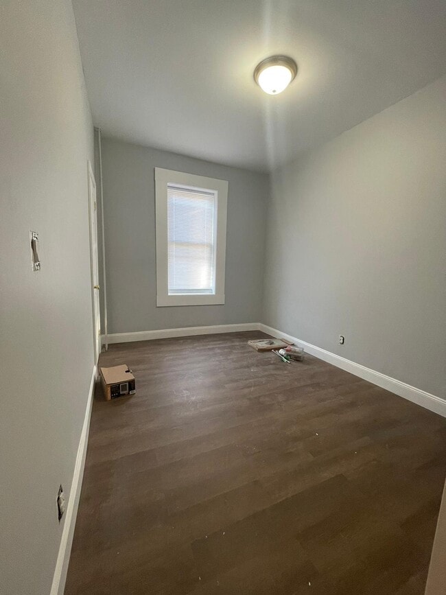 Photo - 937 Pavonia Ave Unidad 5