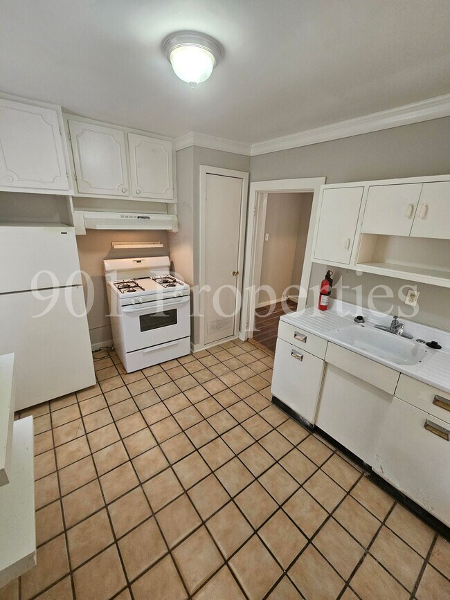 Photo - 1703 Tutwiler Ave Unidad 1