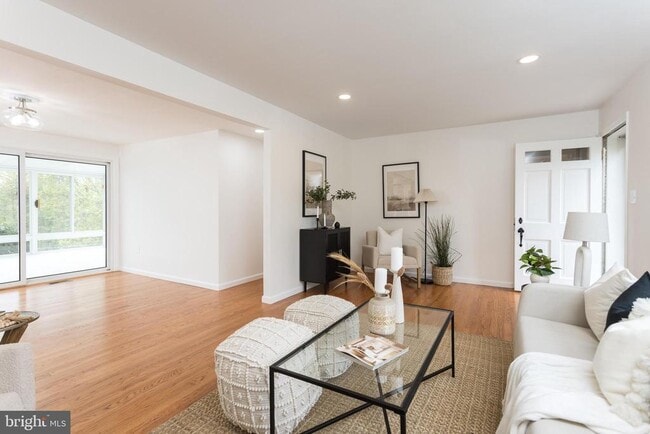 Photo - 16742 Ridge Rd