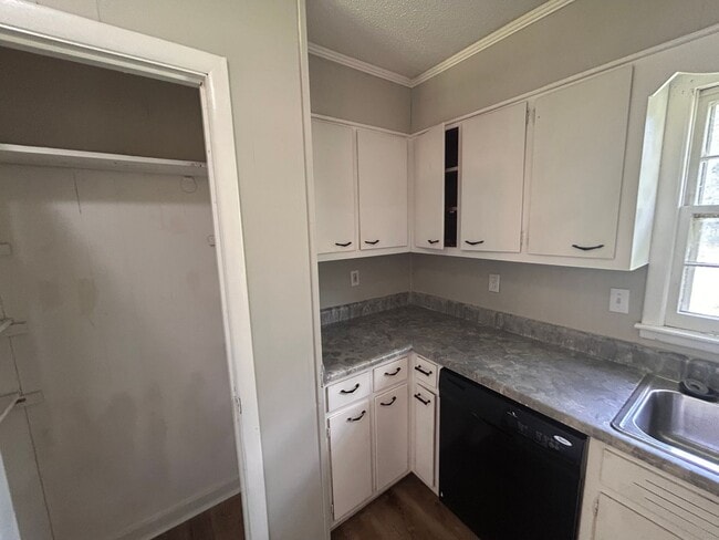 Photo - 4802 Bluehaven Dr NW