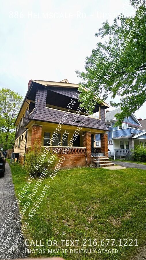 Building Photo - 886 Helmsdale Rd Unit Upstairs