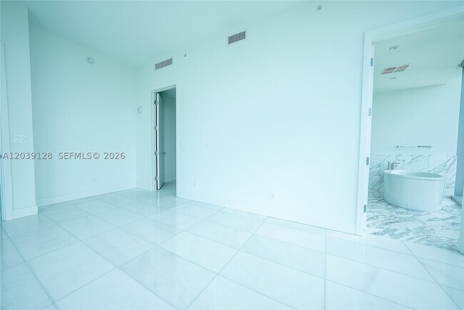 Photo - 175 SE 25th Rd Unit 2704