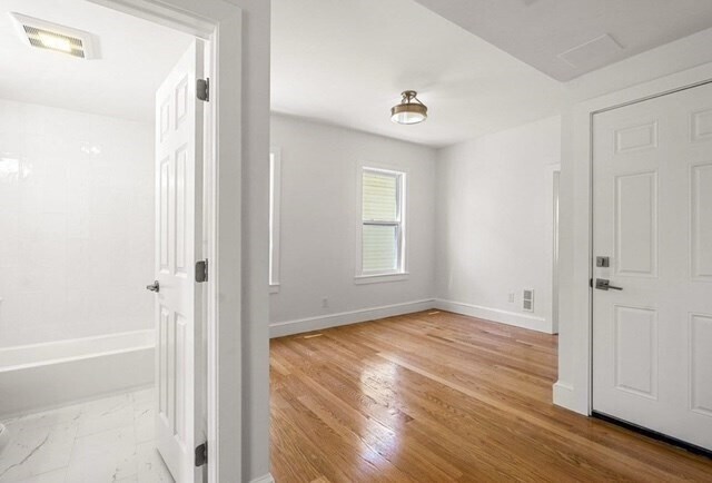 Photo - 29 Clarence St Unit 2