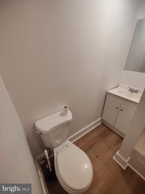 Photo - 140 W Airy St
