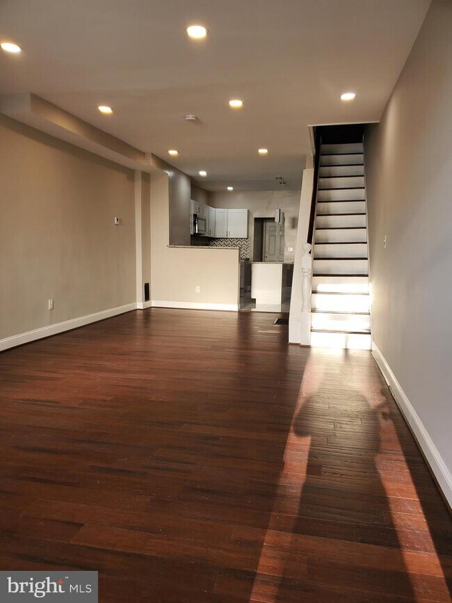 Photo - 909 Bayard St