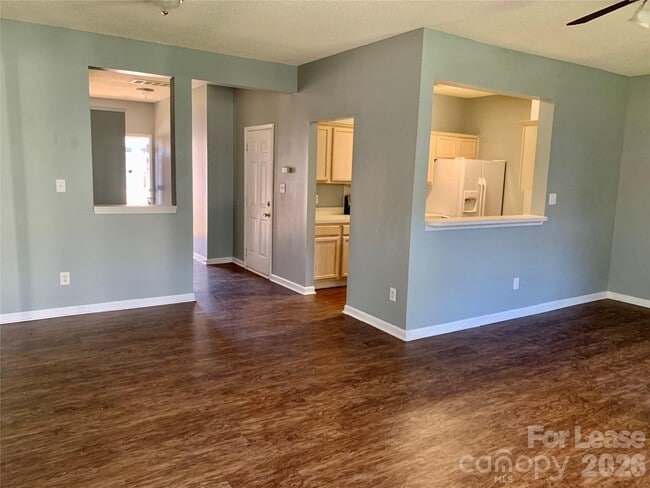 5307 Waverly Lynn Ln