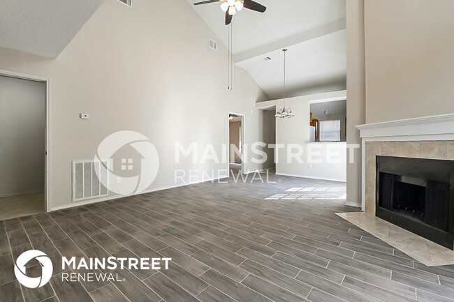 Photo - 711 Meadowcreek Ct