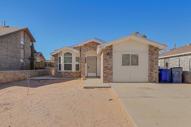 Building Photo - "Charming 3-Bedroom Home in El Paso with Spacious Living Areas – 1251 Sq Ft of Comfort!"