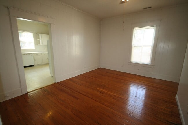 Photo - Spacious 3BR/2BA Duplex in Historic Lakewo... Unit A