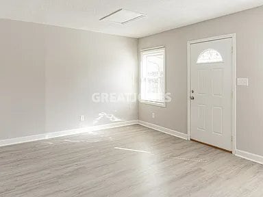 Photo - 2028 Shirley Ave
