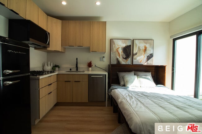 Photo - 22454 Dolorosa St